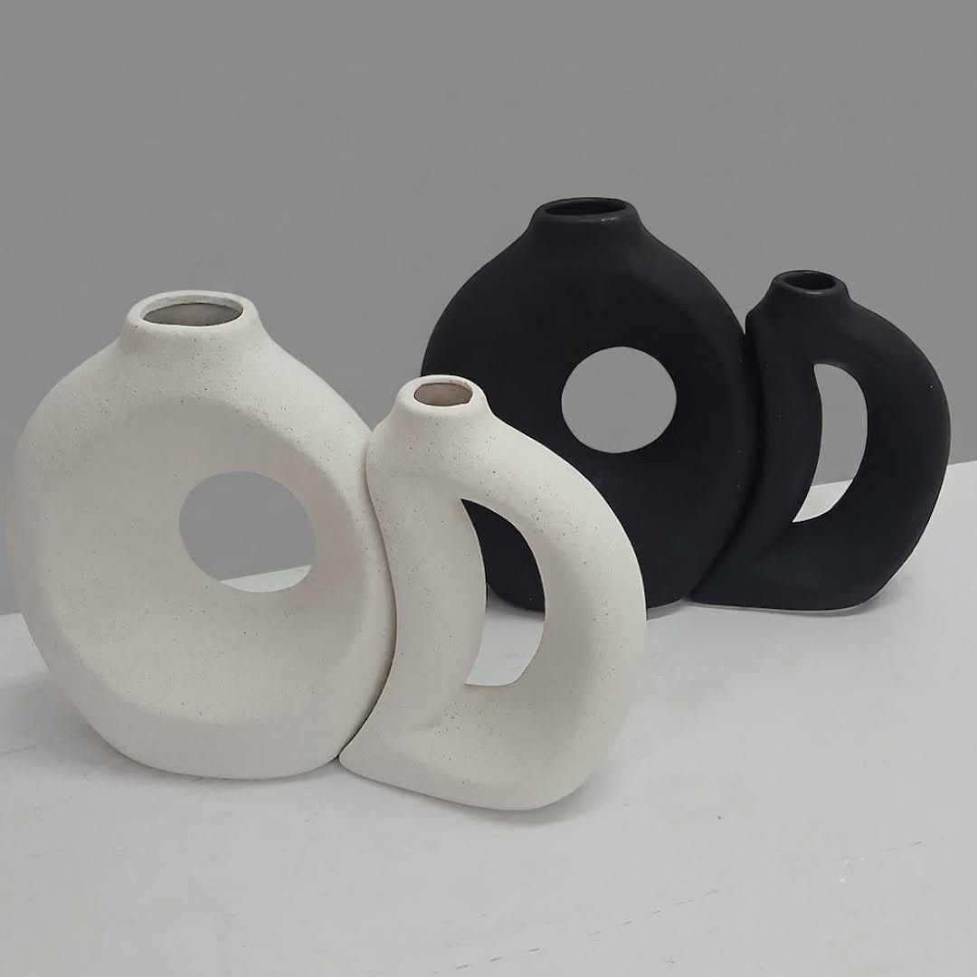 2-in-1 Decorative Doughnut Vase