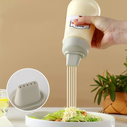 Squeeze sauce bottle