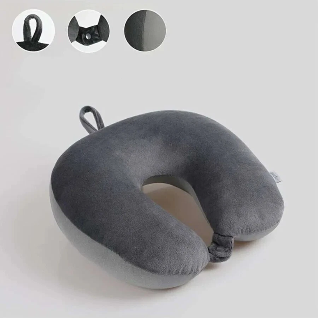 Travel neck pillow