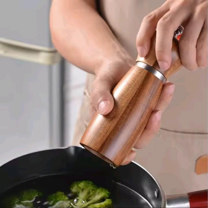 Wooden Portable Spice and Pepper Grinder